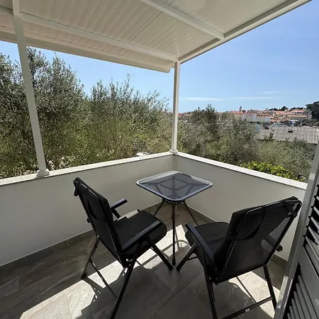 Guest house By The Sea Rab - 18786 Banjol